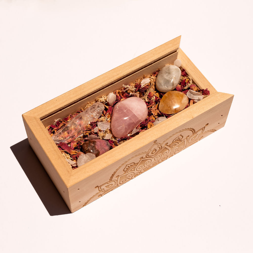 Love & Acceptance Crystal Kit